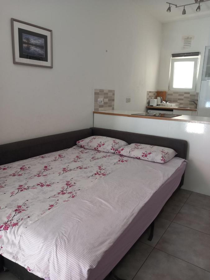 Paphos Studios Екстер'єр фото