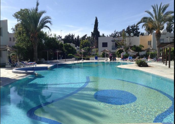 Paphos Studios Екстер'єр фото