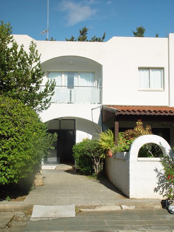 Paphos Studios Екстер'єр фото